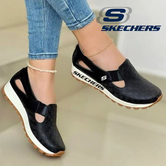 Új Skechers 2025 női cipő, kényelmes, tépőzáras, alkalmas tavaszi és nyári viseletre.