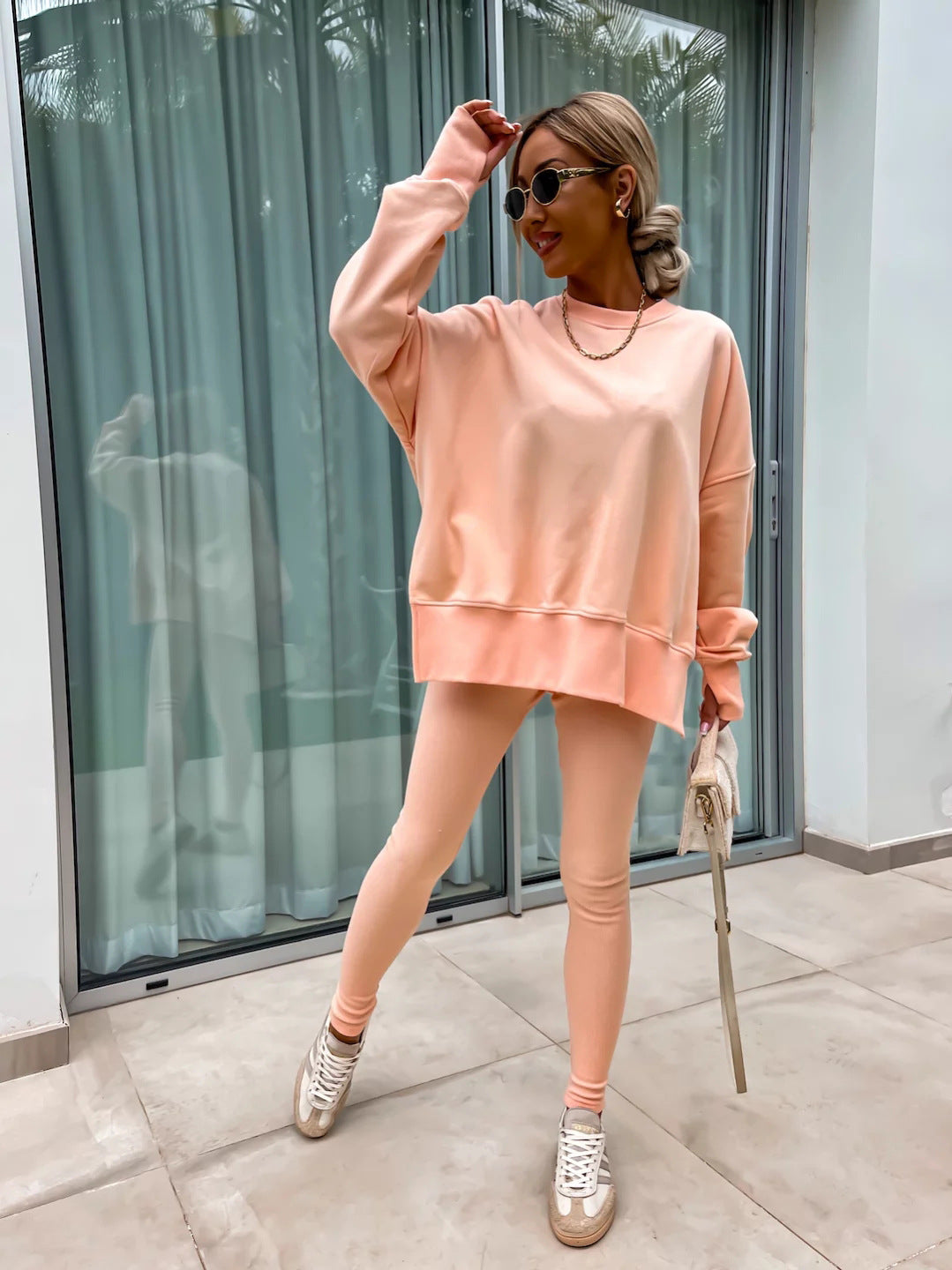 Kényelmes oversize pulóver és leggings szett