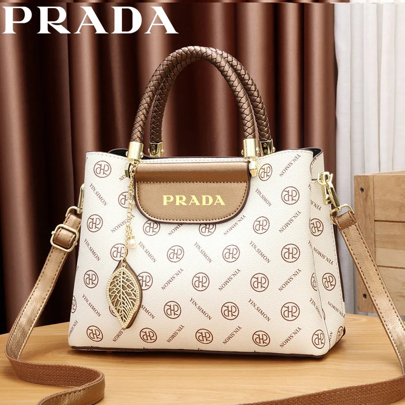 SAJÁT OLDALAM  Új, divatos, nagy kapacitású Prada® válltáska