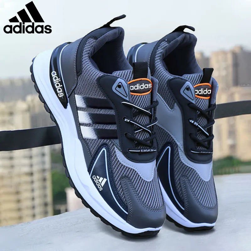 Új, tavaszi, lélegző Adidas férfi sportcipő