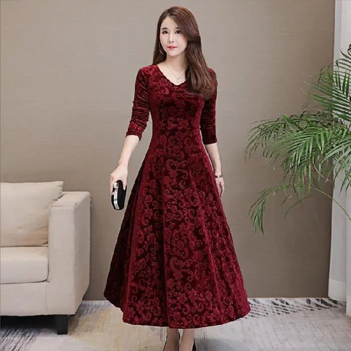 ✨️【M-4XL】Őszi téli új stílusú divat plusz méretű elegáns arany bársony meleg hosszú ujjú ruha