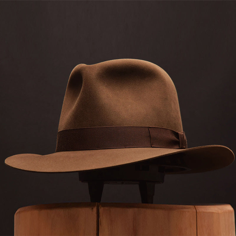 INDIANA JONES KAPCS