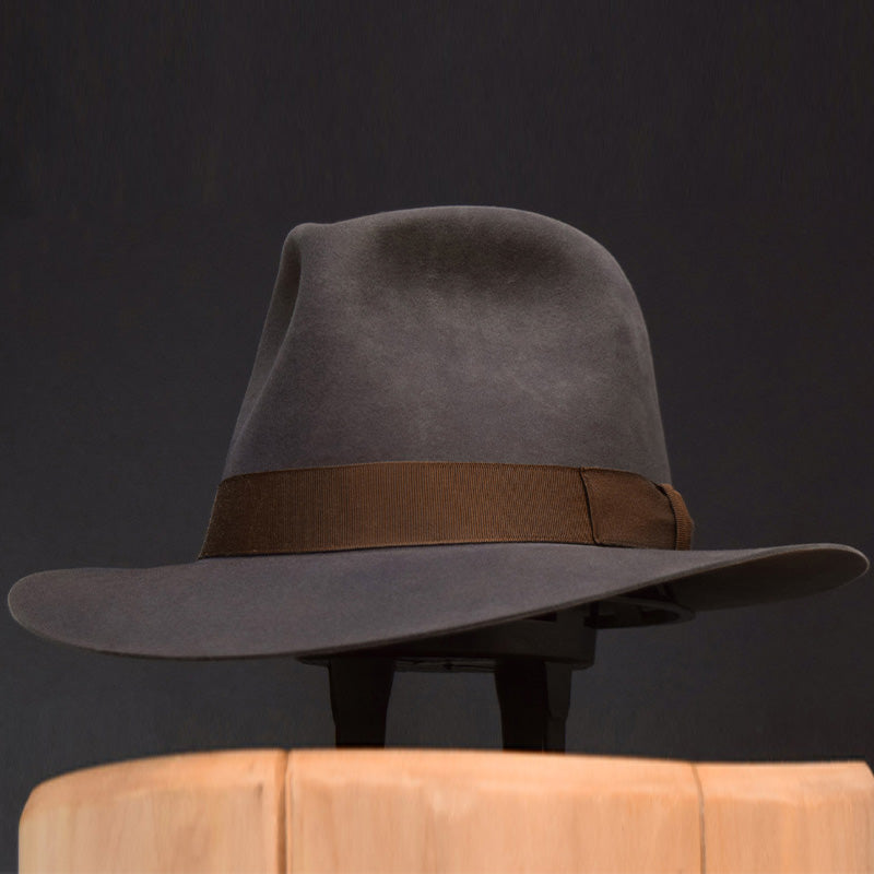 INDIANA JONES KAPCS