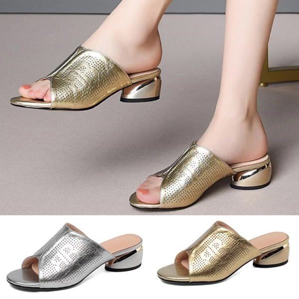 (Kedvező áron eladó) Valódi puha bőr középsarkú szandál