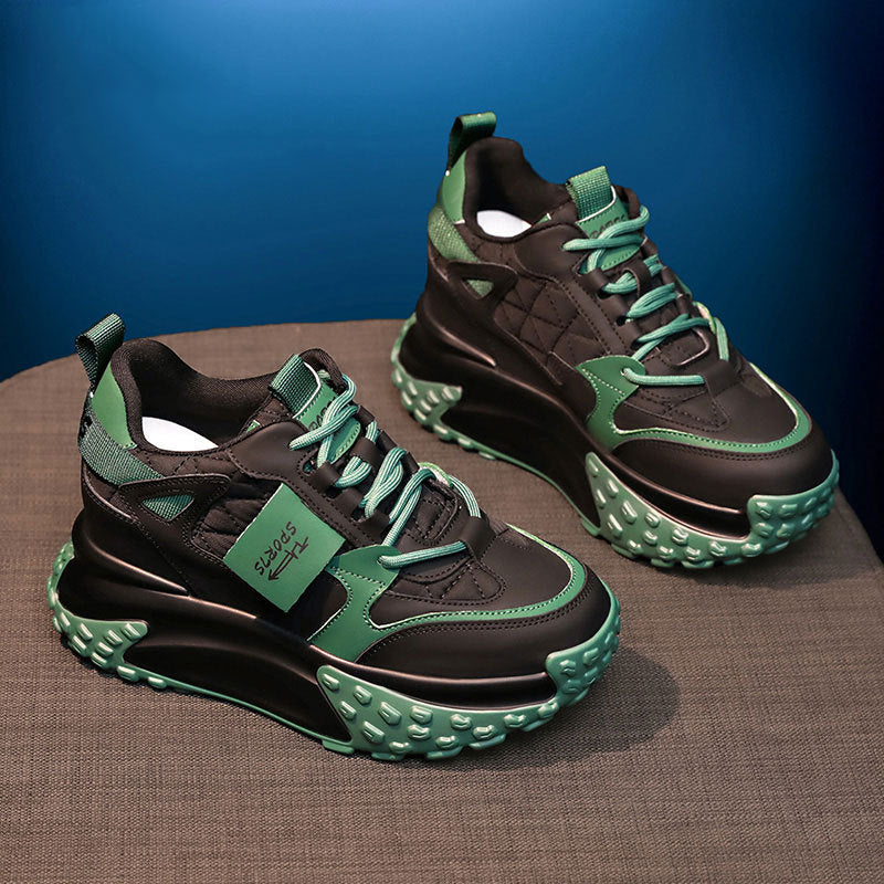 2023-as új, lélegző valódi bőr sport- és alkalmi cipő vastag talppal